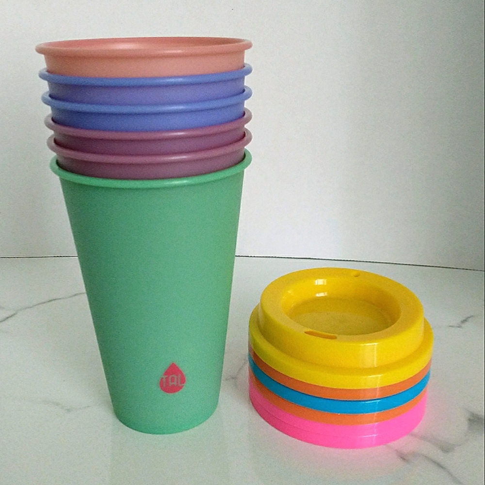 New w/o Tags Tal Brand 16 Oz. Reusable Color Changing To-Go Hot Cups w/lids
